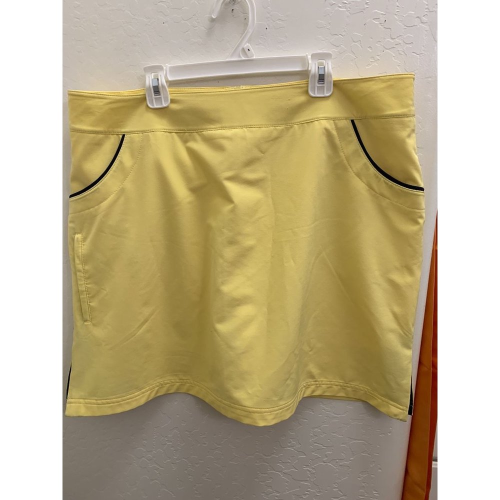 Skort Size Large Used - Yellow